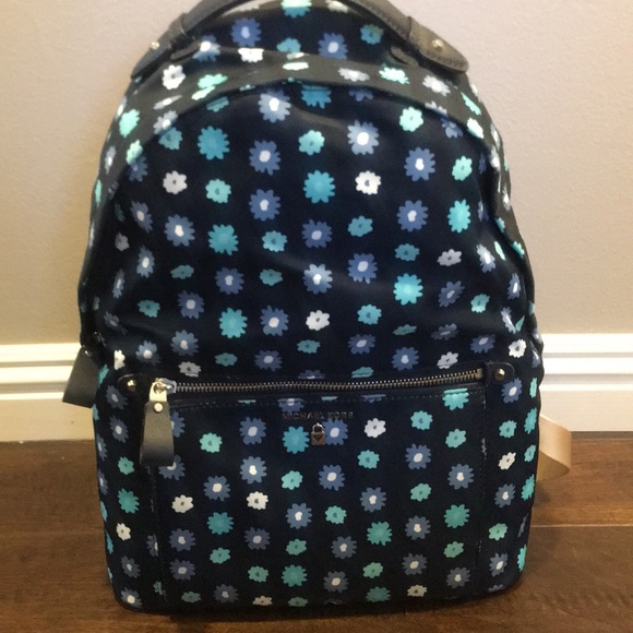 ❤️NEW!!!❤️ Michael Kors Nylon Large Backpack. - Picture 16 of 16